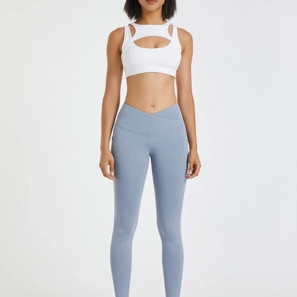 Light Blue Crossover Legging With Pockets - Crossover Waist - Pocket Leggings - Picture 6 of 10